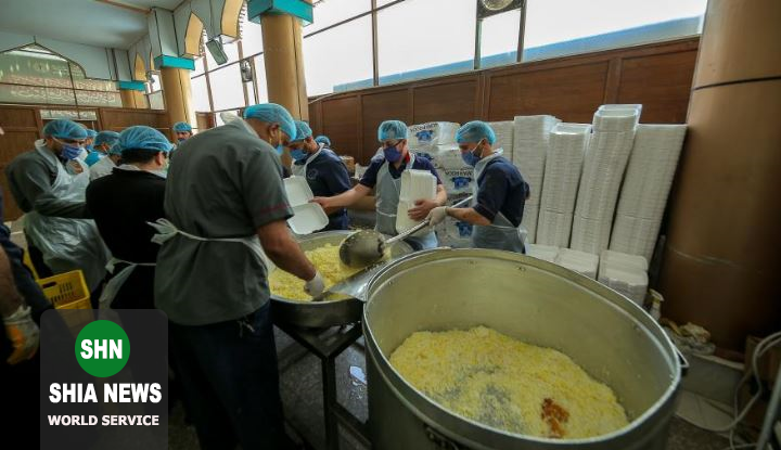 توزیع روزانه ۲ هزار پرس غذا بین نیازمندان توسط آستان علوی