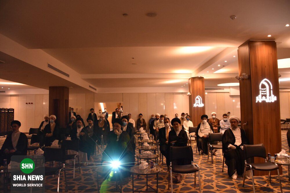 مستند زندگی آیت&zwnj;الله خوئی در نجف رونمایی شد