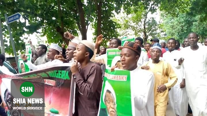 تظاهرات علیه توهین به پیامبر(ص) و حبس شیخ زاکزاکی در نیجریه