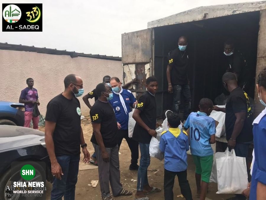 کمک‌رسانی به یک یتیم‌خانه از سوی اعضای مرکز امام صادق(ع) در ساحل عاج