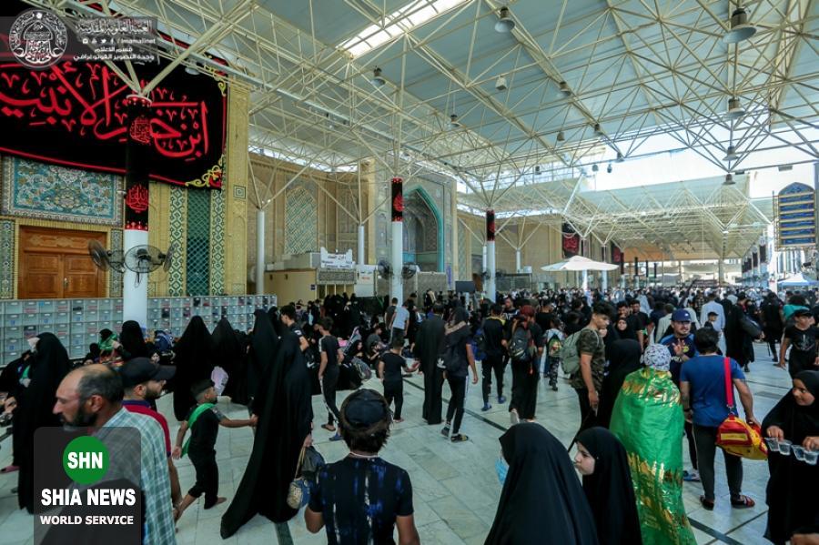 حضور زائران اربعین حسینی در حرم مطهر امام علی(ع) حضور زائران اربعین حسینی در حرم مطهر امام علی(ع)