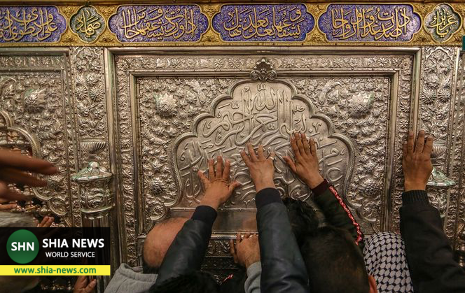 حضور زائران در جوار ضریح امامین جوادین(ع) پس از یک سال تعطیلی