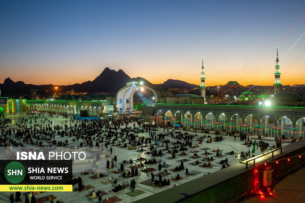 شب نیمه شعبان در مسجد مقدس جمکران شب نیمه شعبان در مسجد مقدس جمکران