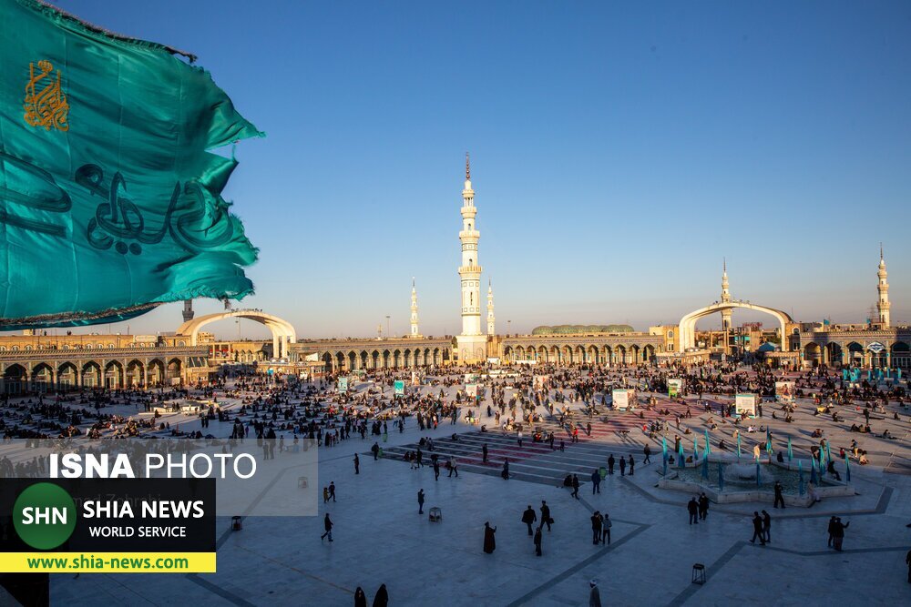 شب نیمه شعبان در مسجد مقدس جمکران شب نیمه شعبان در مسجد مقدس جمکران