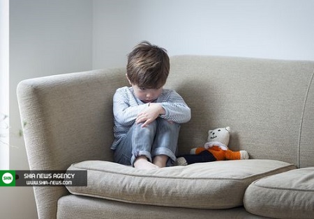 علت ترس یا غریبی کردن در کودکان چیست و چگونه این مشکل را رفع کنیم؟