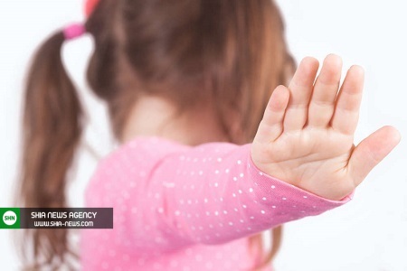 علت ترس یا غریبی کردن در کودکان چیست و چگونه این مشکل را رفع کنیم؟