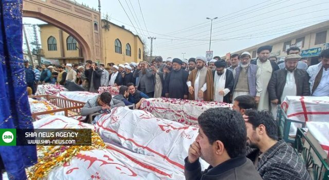 پیکر شهدای حمله تروریستی به مسجد پیشاور پاکستان تشییع شد + تصاویر