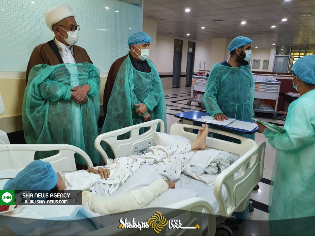 عیادت مسئول دفتر آیت الله فیاض در کابل از مجروحان مکتب سیدالشهداء +تصاویر