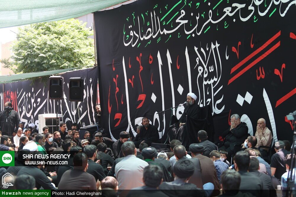 تصاویر/ مجلس عزای شهادت امام جعفر صادق علیهالسلام با حضور آیت الله وحید خراسانی تصاویر/ مجلس عزای شهادت امام جعفر صادق علیهالسلام با حضور آیت الله وحید خراسانی