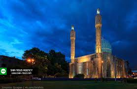 مسجدی که از سراسر سن پترزبورگ دیده می شود + تصویر مسجدی که از سراسر سن پترزبورگ دیده می شود + تصویر