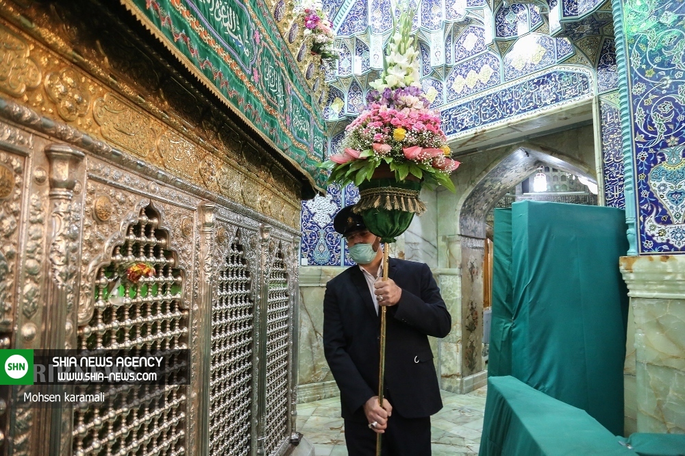 تصاویر/ گل&zwnj;آرایی حرم حضرت معصومه (س)