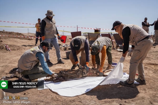 تصاویر/ بیرون کشیدن قربانیان داعش از گور دسته جمعی در نینوا