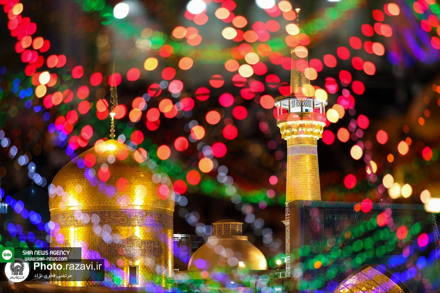 چراغانی حرم مطهر رضوی در شب میلاد امام رضا(ع)