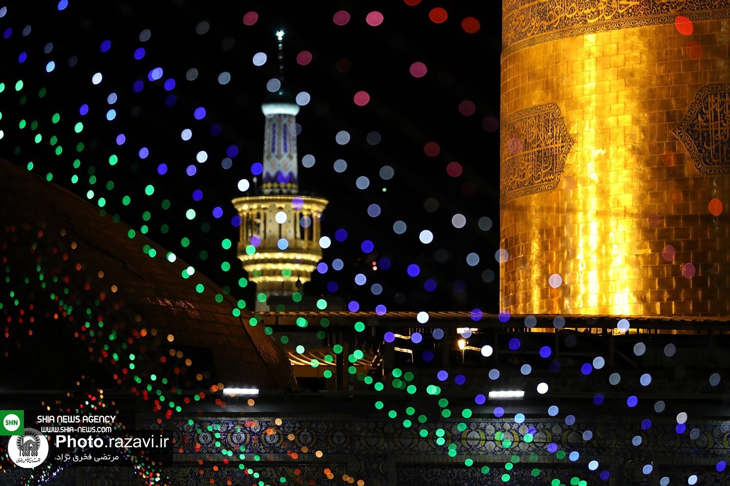 چراغانی حرم مطهر رضوی در شب میلاد امام رضا(ع)