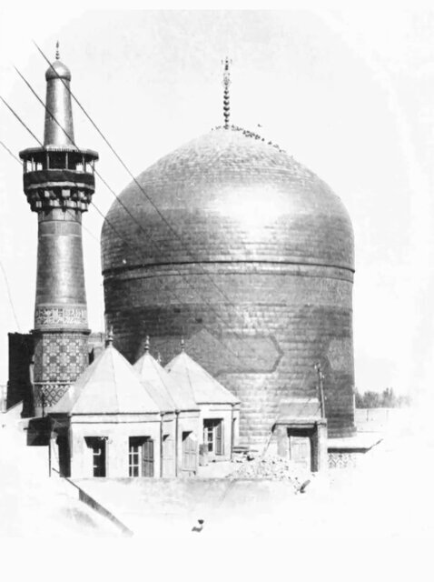 تصاویری از حرم امام رضا(ع) در دوران قاجار تصاویری از حرم امام رضا(ع) در دوران قاجار
