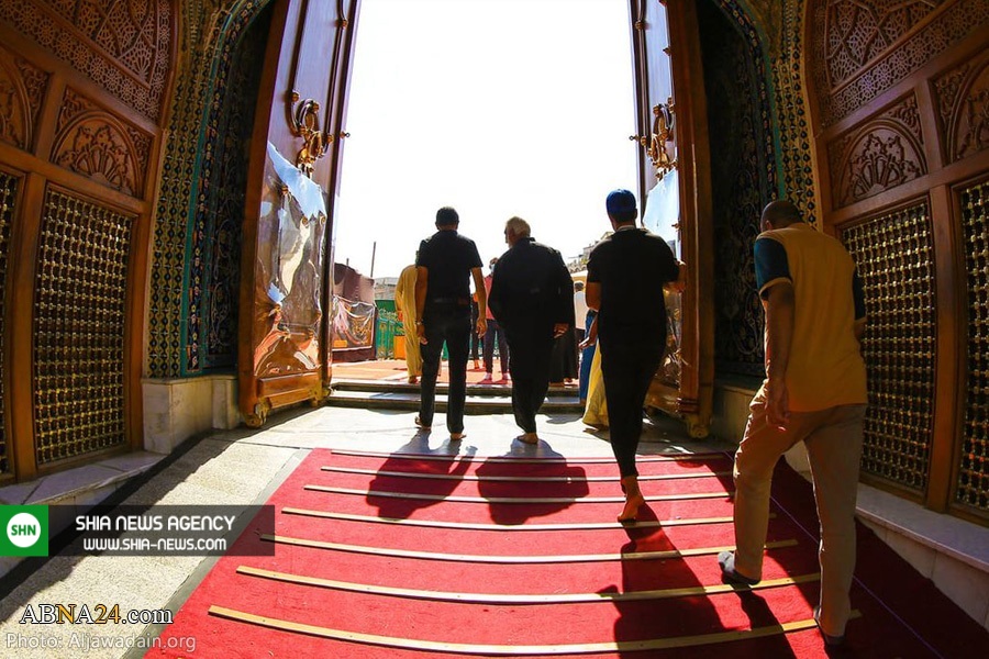حضور زائران عزادار شهادت امام جواد(ع) در حرم امامین کاظمین(ع) حضور زائران عزادار شهادت امام جواد(ع) در حرم امامین کاظمین(ع)