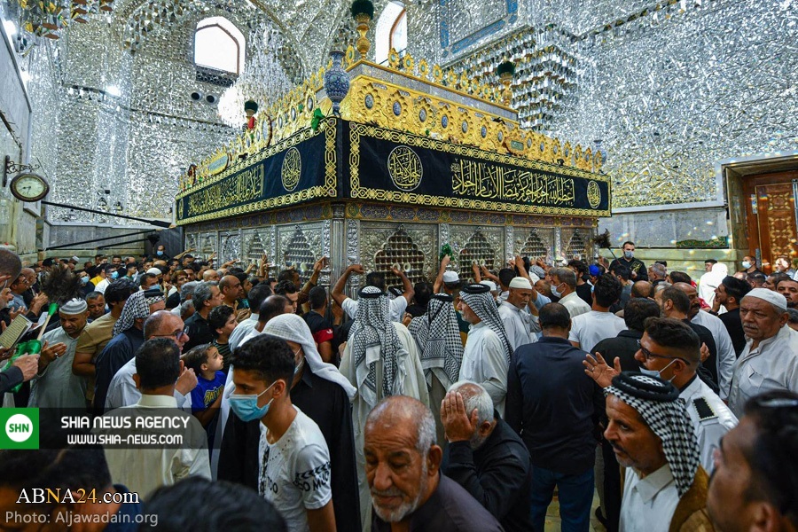 حضور زائران عزادار شهادت امام جواد(ع) در حرم امامین کاظمین(ع) حضور زائران عزادار شهادت امام جواد(ع) در حرم امامین کاظمین(ع)