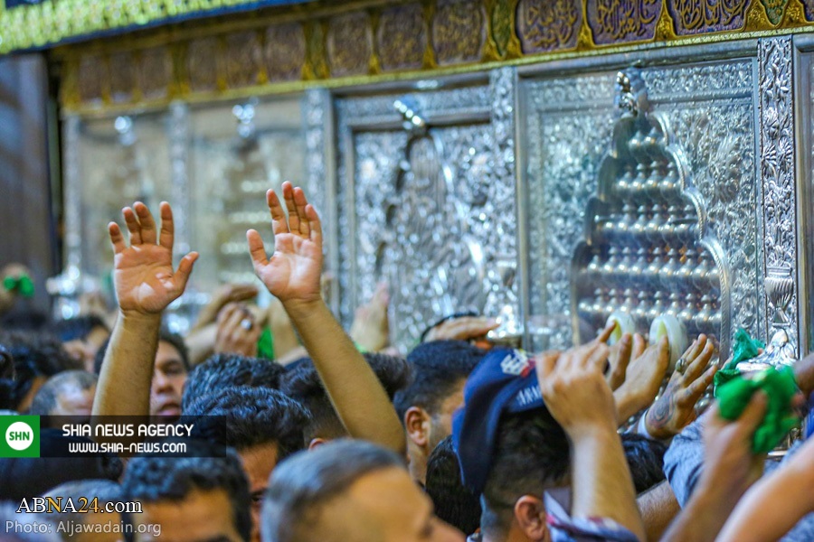 حضور زائران عزادار شهادت امام جواد(ع) در حرم امامین کاظمین(ع) حضور زائران عزادار شهادت امام جواد(ع) در حرم امامین کاظمین(ع)