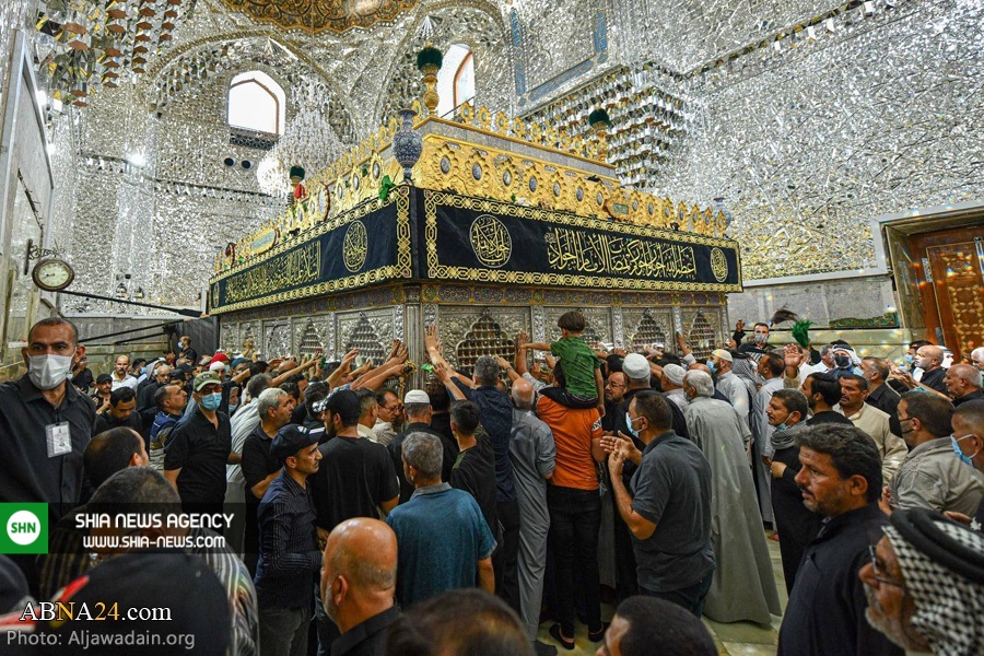حضور زائران عزادار شهادت امام جواد(ع) در حرم امامین کاظمین(ع) حضور زائران عزادار شهادت امام جواد(ع) در حرم امامین کاظمین(ع)