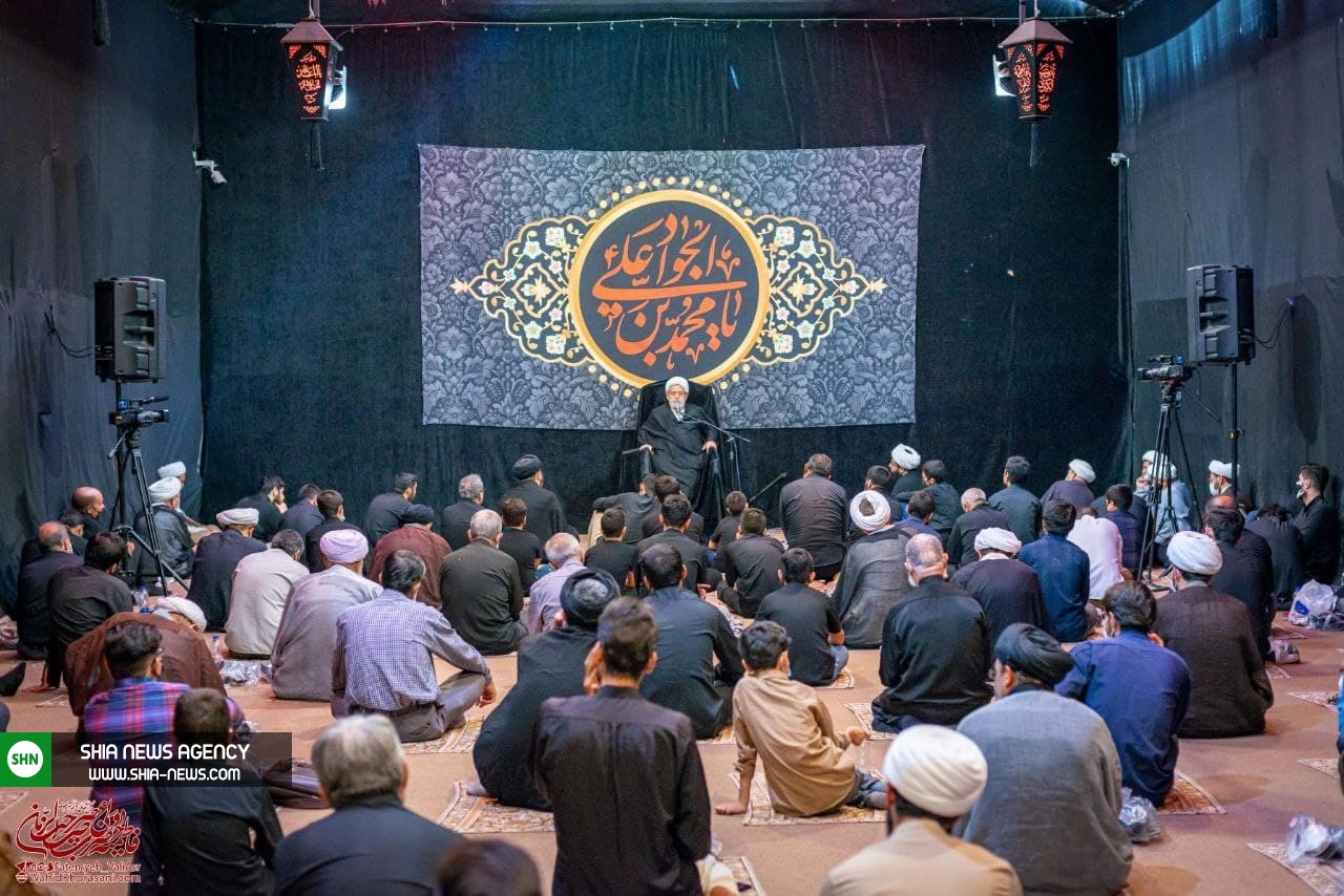 تصاویری از مجلس عزای امام جواد (ع) در دفتر آیت الله وحید خراسانی