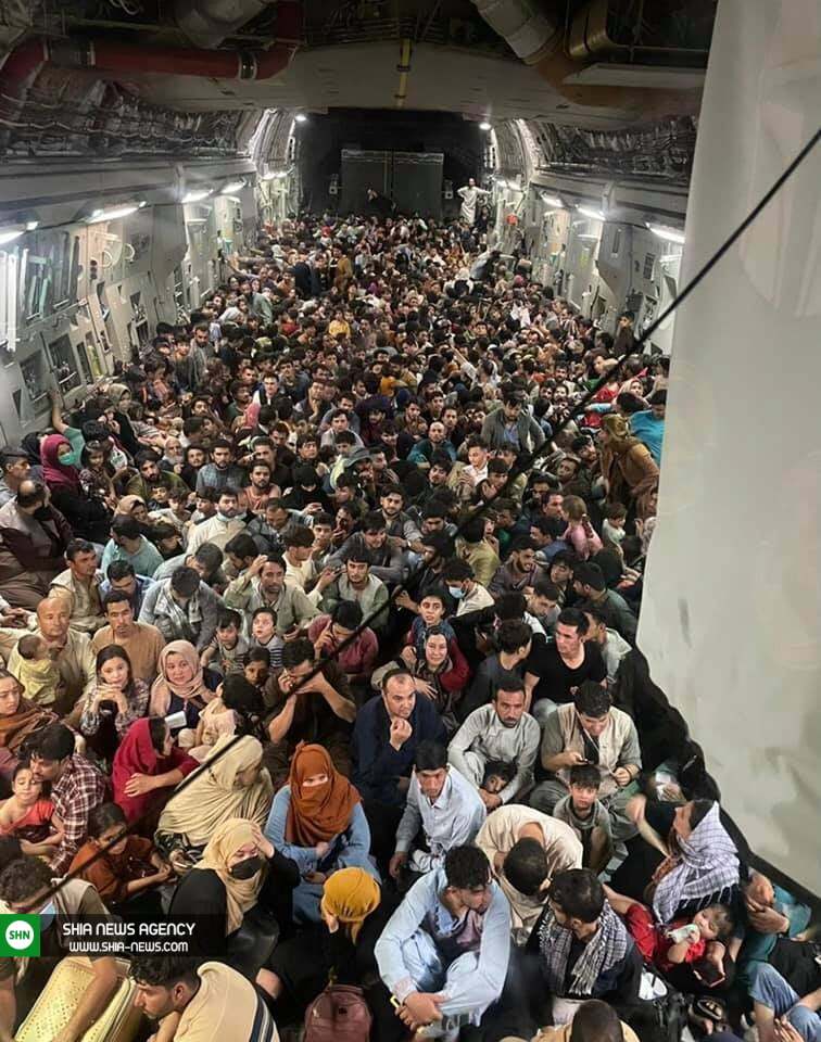 ۶۴۰ تبعه افغانستان در یک هواپیمای نظامی آمریکایی ۶۴۰ تبعه افغانستان در یک هواپیمای نظامی آمریکایی