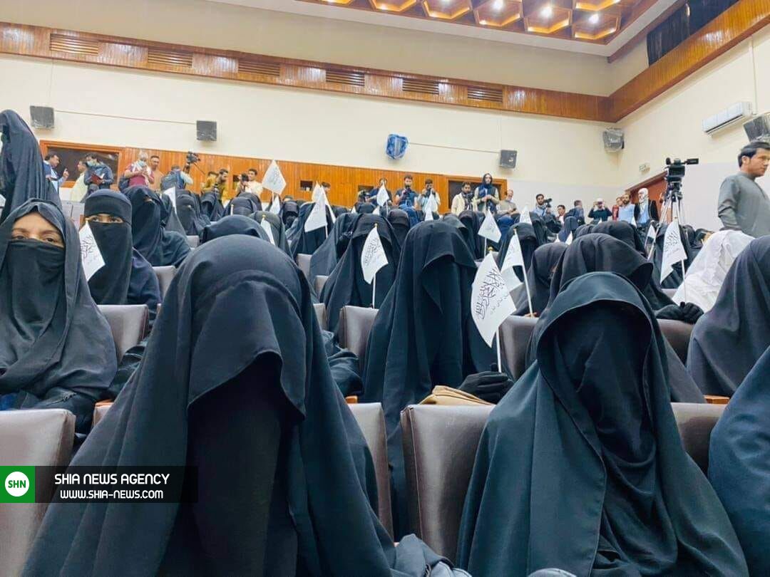 اولین تجمع زنان حامی طالبان در کابل