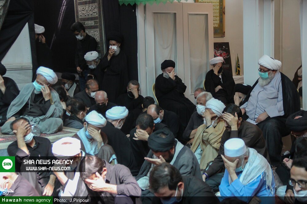 تصاویر/ مراسم عزاداری ۲۸ صفر در دفتر آیت الله صافی گلپایگانی تصاویر/ مراسم عزاداری ۲۸ صفر در دفتر آیت الله صافی گلپایگانی