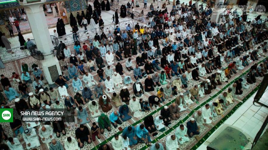 اقامه اولین نماز جماعت در حرم امام علی(ع) پس از توقف به دلیل کرونا +تصاویر