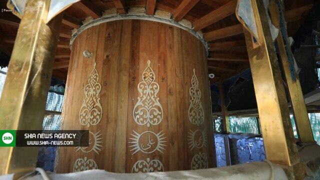 تصاویری از پیشرفت مرمت گلدسته حرم امام علی (ع) تصاویری از پیشرفت مرمت گلدسته حرم امام علی (ع)