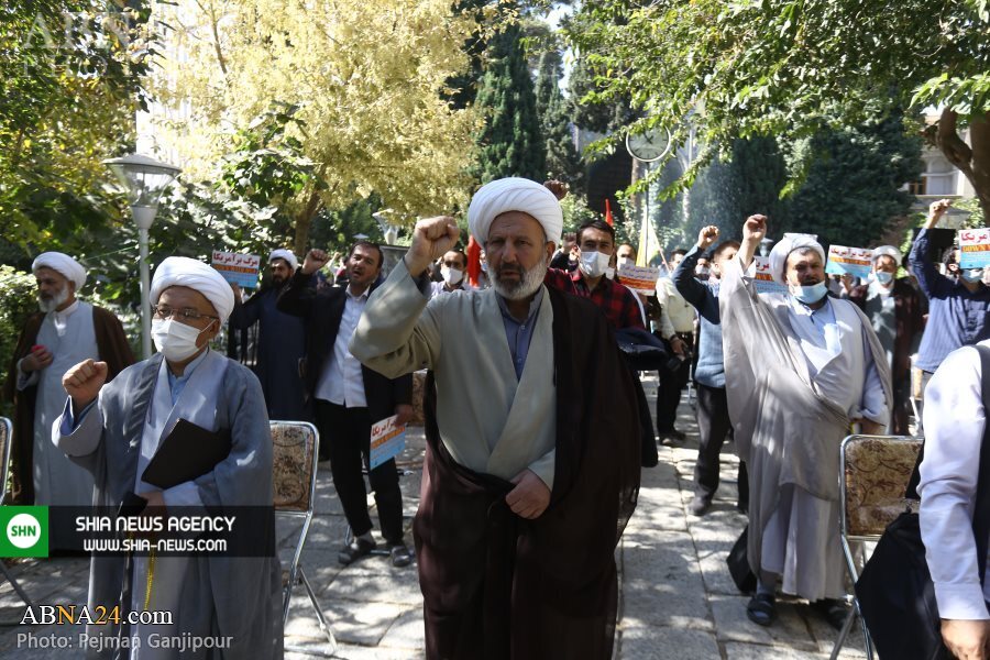 تصاویر/ تجمع طلاب حوزه علمیه اصفهان در اعتراض به کشتار شیعیان افغانستان