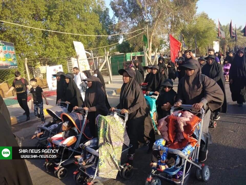 حضور چشمگیر زائران نیجریهای در مسیر پیادهروی اربعین +تصاویر حضور چشمگیر زائران نیجریهای در مسیر پیادهروی اربعین +تصاویر