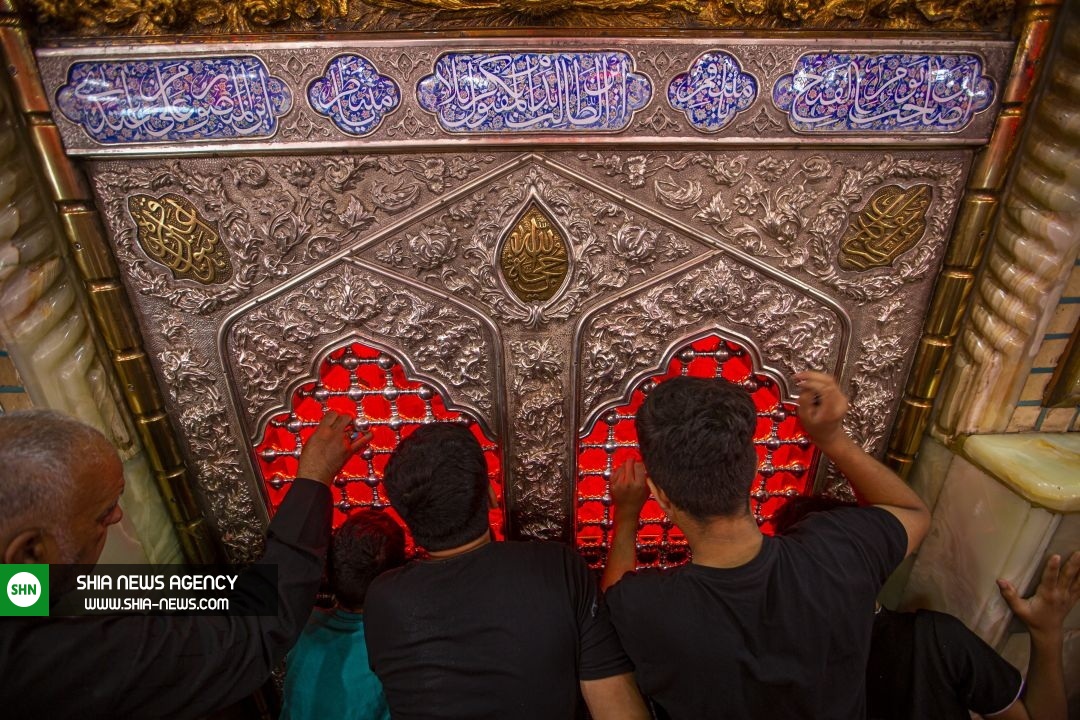 تصاویر/ عزاداری زائران اربعین در کربلای معلی تصاویر/ عزاداری زائران اربعین در کربلای معلی