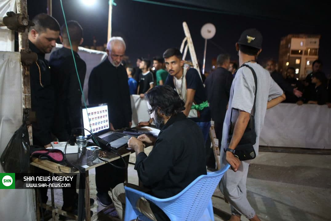 عکس یادگاری با گنبد امام حسین (ع)+ تصاویر