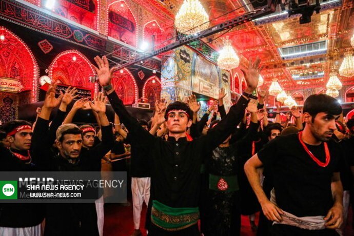 تصاویر/ وداع زائران اربعین حسینی با کربلا تصاویر/ وداع زائران اربعین حسینی با کربلا