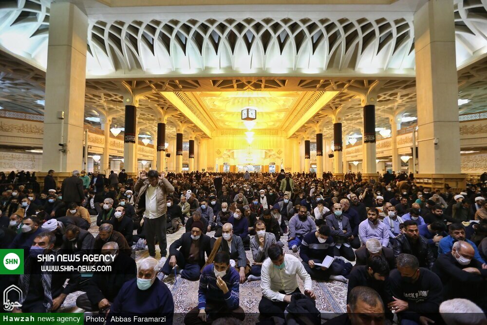 تصاویر/ حال و هوای حرم حضرت فاطمه معصومه(س) در شب وفات تصاویر/ حال و هوای حرم حضرت فاطمه معصومه(س) در شب وفات