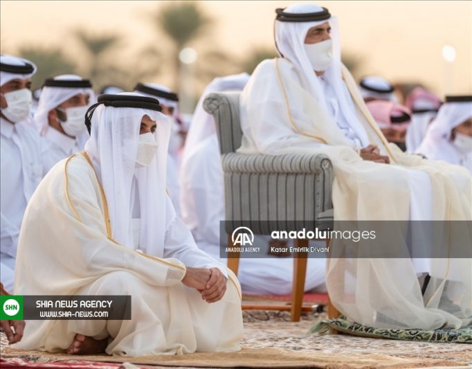 اقامه نماز باران با حضور امیر قطر در دوحه+ تصاویر اقامه نماز باران با حضور امیر قطر در دوحه+ تصاویر