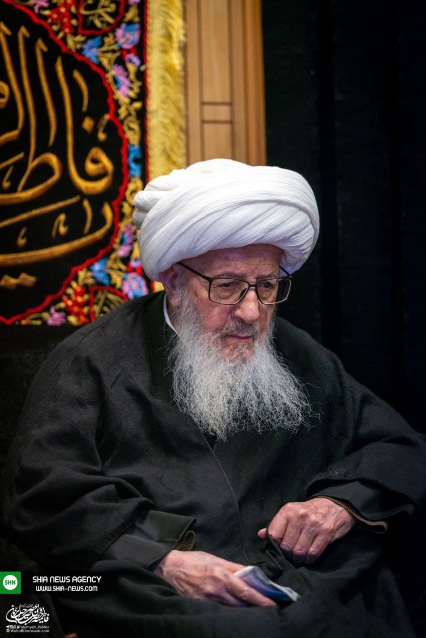 تصاویر/ عزاداری شهادت حضرت زهرا (س) در دفتر آیت الله وحید خراسانی