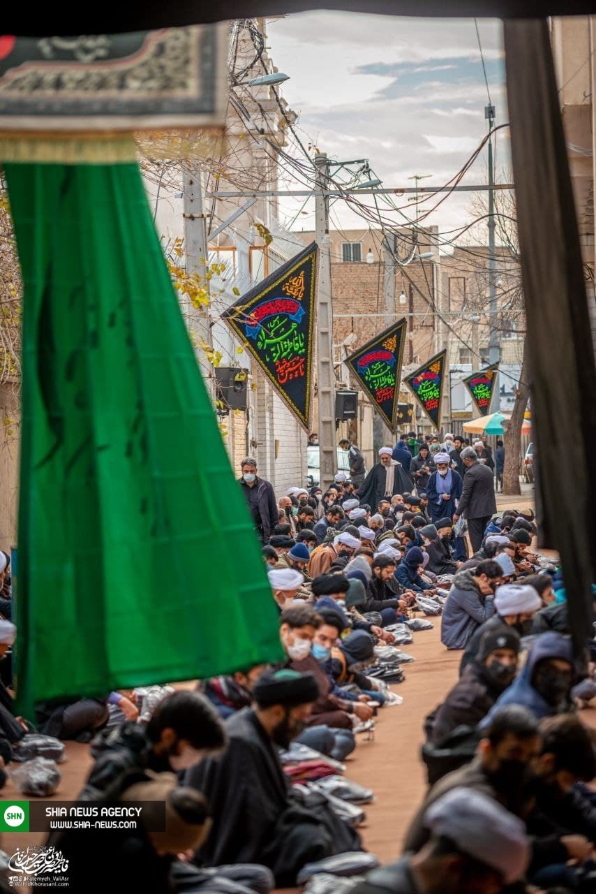 تصاویر/ عزاداری شهادت حضرت زهرا (س) در دفتر آیت الله وحید خراسانی