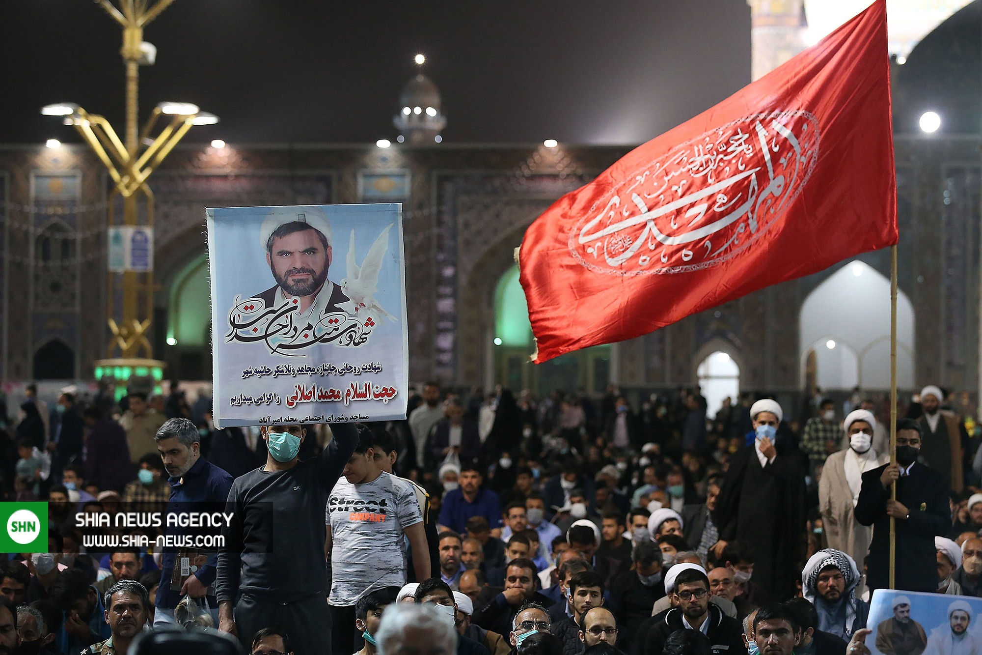 تصاویر/ وداع با پیکر حجتالاسلام اصلانی در حرم مطهر امام رضا (ع) تصاویر/ وداع با پیکر حجتالاسلام اصلانی در حرم مطهر امام رضا (ع)