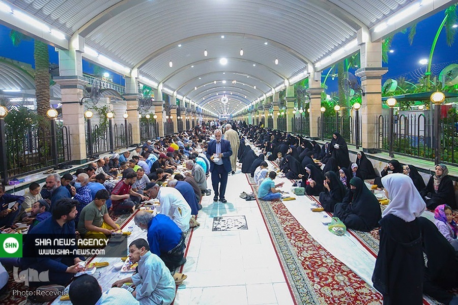 تصاویر/ سفره افطار در بین الحرمین تصاویر/ سفره افطار در بین الحرمین