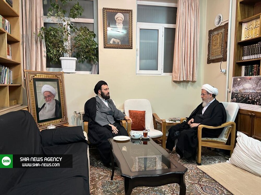 تصویر/ حضور حجتالاسلام والمسلمین سیدعلی خمینی در بیت مرحوم آیت الله صافی گلپایگانی تصویر/ حضور حجتالاسلام والمسلمین سیدعلی خمینی در بیت مرحوم آیت الله صافی گلپایگانی