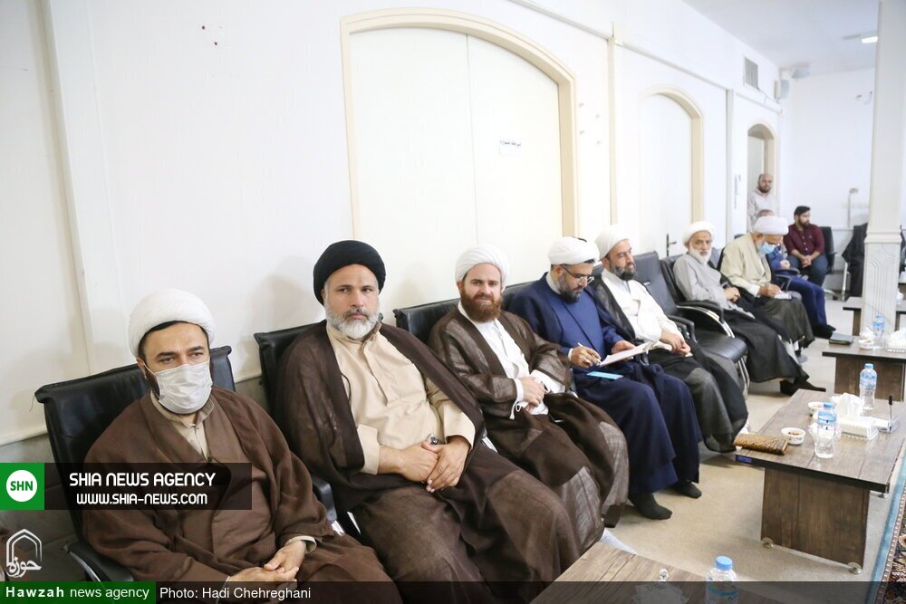 تصاویر / نشست نمایندگان مراجع معظم تقلید با موضوع عید فطر