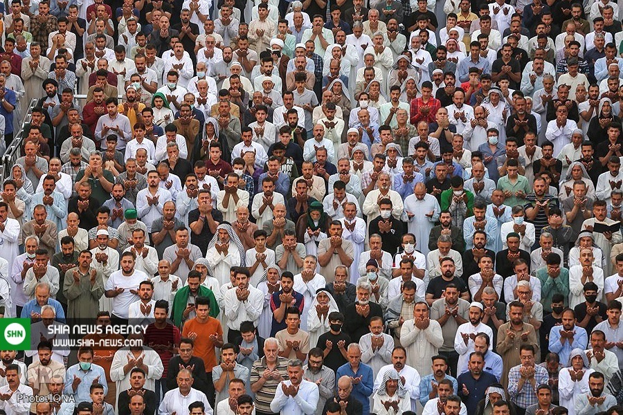 تصاویر/ نماز باشکوه عید فطر در حرم امیرالمؤمنین(ع)