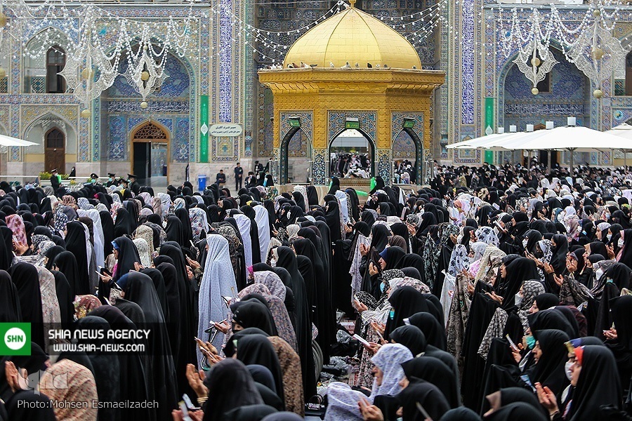 تصاویر/ اقامه نماز عید فطر در حرم مطهر رضوی