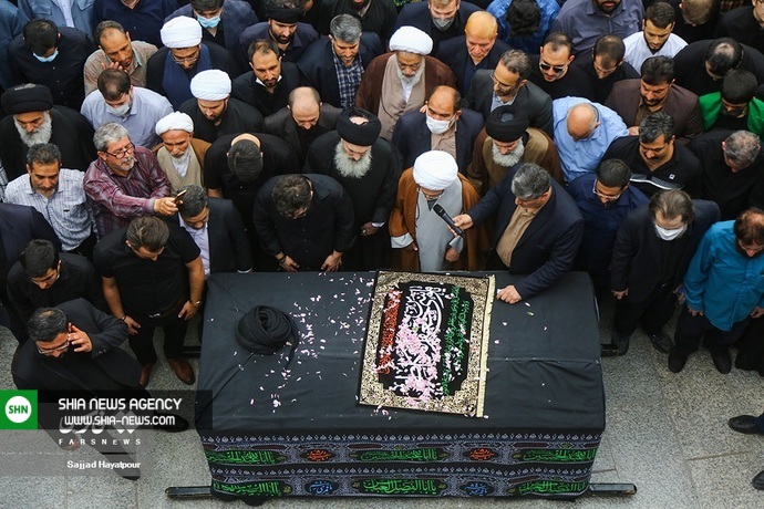 تصاویر/ تشییع پیکر آیتالله فاطمینیا در قم تصاویر/ تشییع پیکر آیتالله فاطمینیا در قم