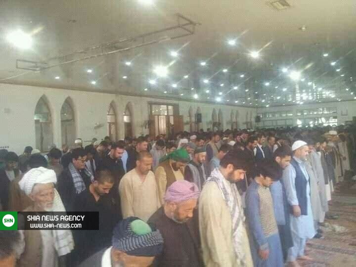حضور گسترده مردم در نماز جمعه مسجد سه دکان در مزارشریف