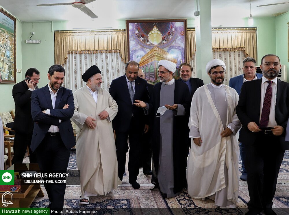 تصاویر/ دیدار وزیر فرهنگ عراق با نماینده آیت الله سیستانی تصاویر/ دیدار وزیر فرهنگ عراق با نماینده آیت الله سیستانی