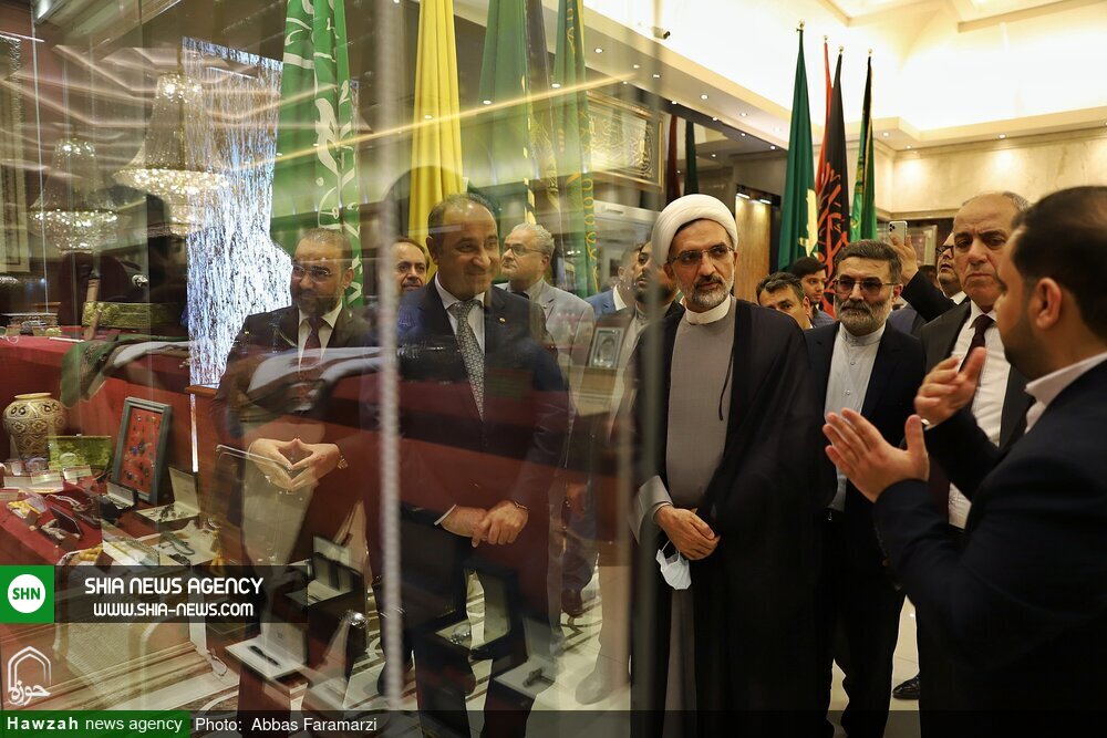 تصاویر/ دیدار وزیر فرهنگ عراق با نماینده آیت الله سیستانی تصاویر/ دیدار وزیر فرهنگ عراق با نماینده آیت الله سیستانی