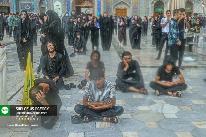 تصاویر/ بارش باران در حرم رضوی همزمان با شب میلاد امام رضا (ع) تصاویر/ بارش باران در حرم رضوی همزمان با شب میلاد امام رضا (ع)