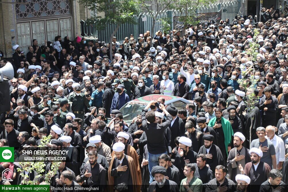 تصاویر/ دسته عزاداری شهادت امام جعفر صادق (ع) با حضور آیت الله وحید خراسانی تصاویر/ دسته عزاداری شهادت امام جعفر صادق (ع) با حضور آیت الله وحید خراسانی